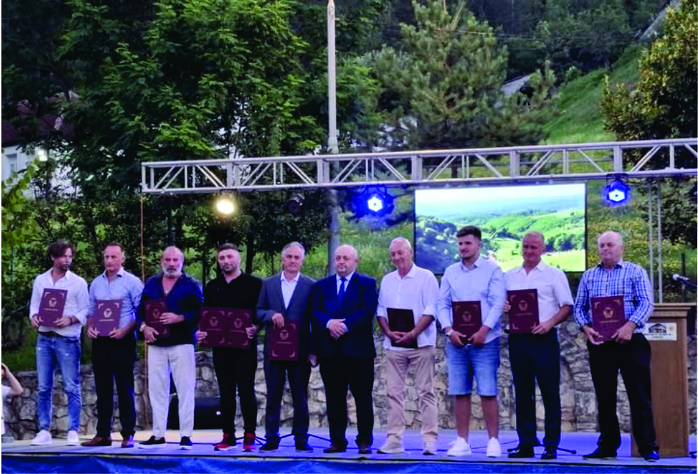ČOVJEK PAMTI, ČOVJEK SE SJEĆA, ČOVJEK RAZMIŠLJA
